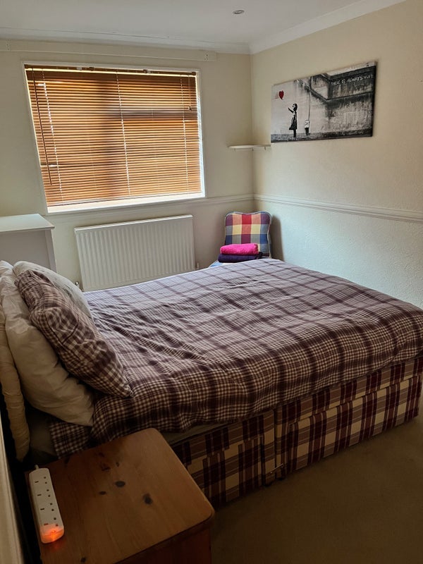 Room Haldon Road in Greater London
