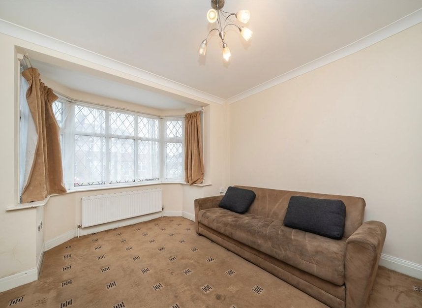 House Rosebery Road in Greater London