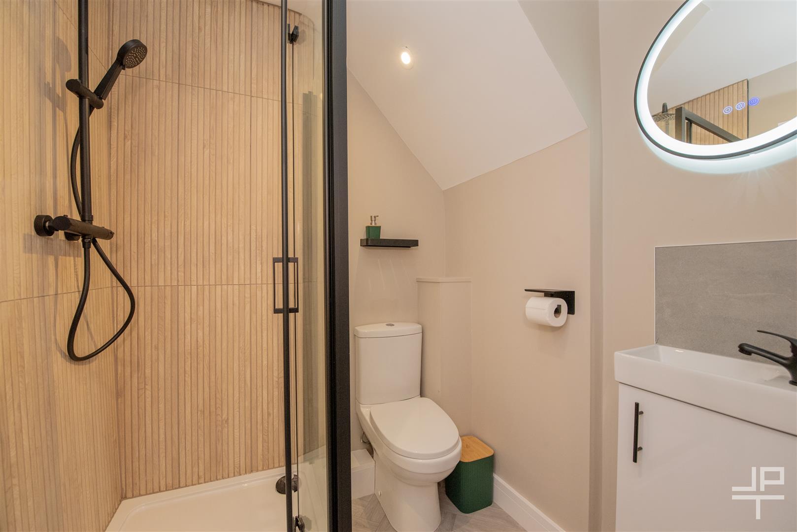Room Gorsey Lane in Warrington
