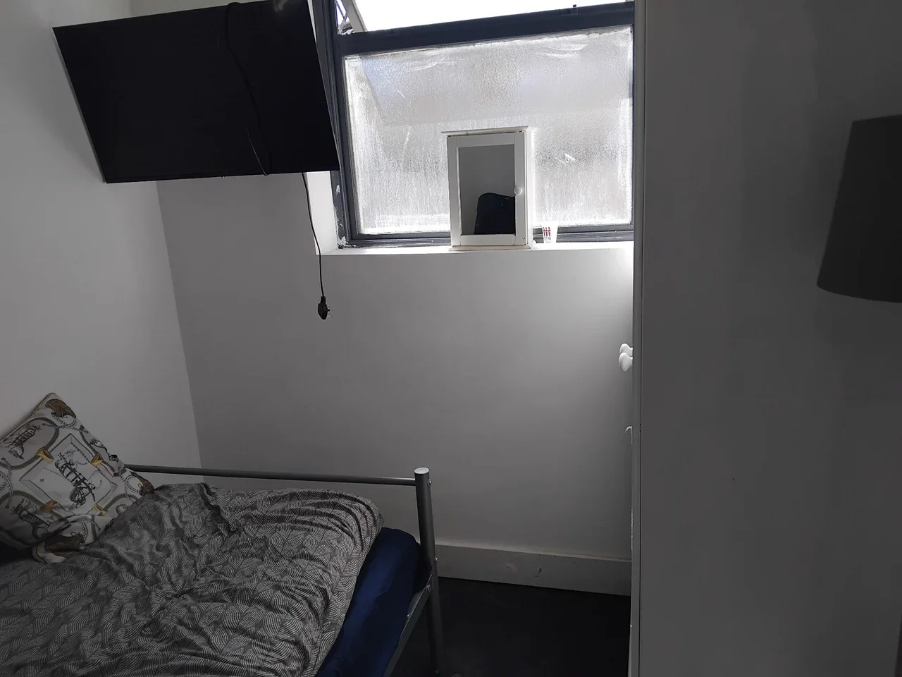 Room Denham Road in Borough of Runnymede