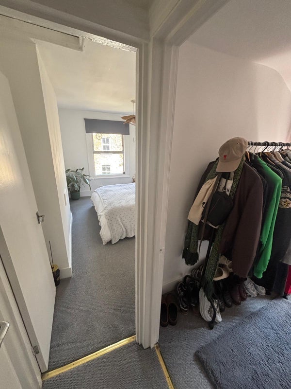 Room Solon Road in Greater London
