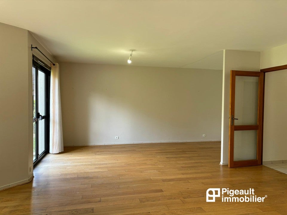 Appartement Rue du Champ Sévigné à Saint-Grégoire