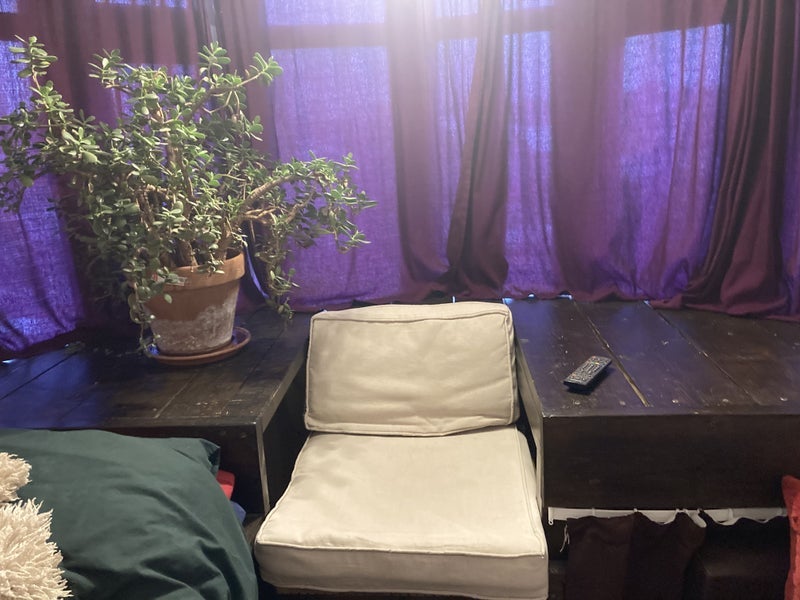 Room Hampden Way in Greater London