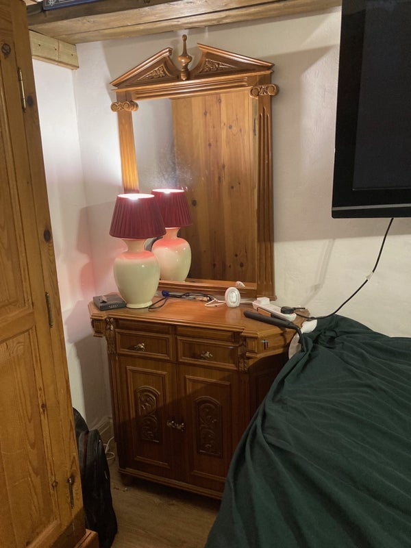 Room Hampden Way in Greater London