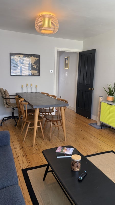 Room Redwald Road in Greater London