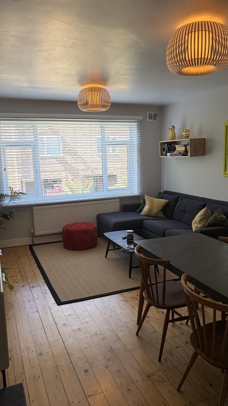 Room Redwald Road in Greater London