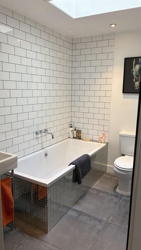 Room Redwald Road in Greater London