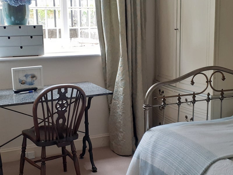 Room Highbury Place in Greater London