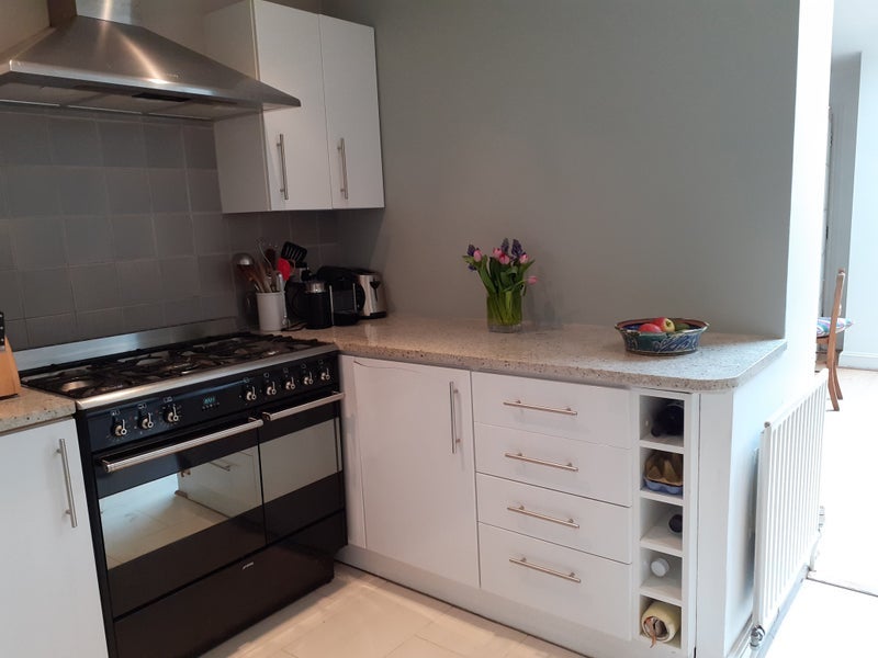Room Highbury Place in Greater London