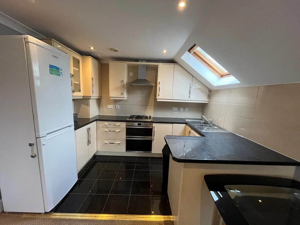Flat Concorde Close in Greater London