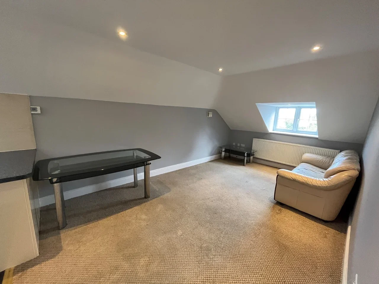 Flat Concorde Close in Greater London