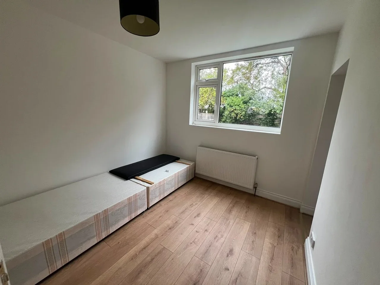 Flat The Vale in Greater London