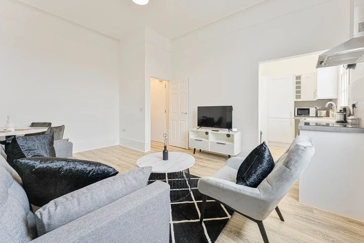 Flat Grosvenor Street in Cheltenham
