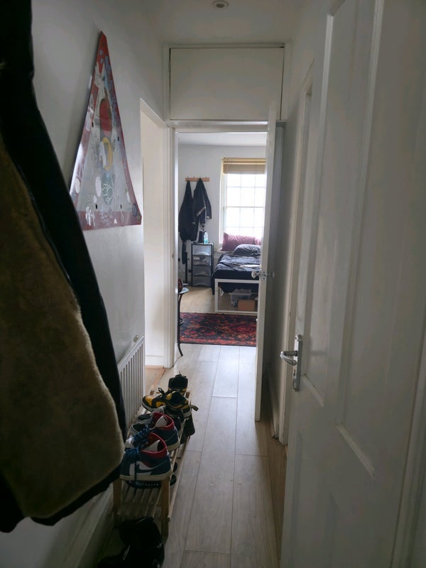 Room Holloway Road in Greater London