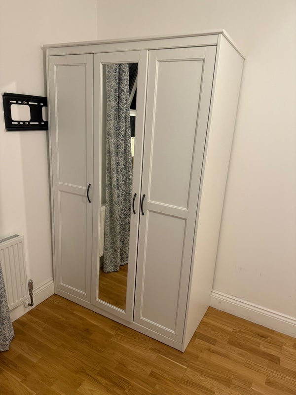 Room Turnpike Lane in Greater London