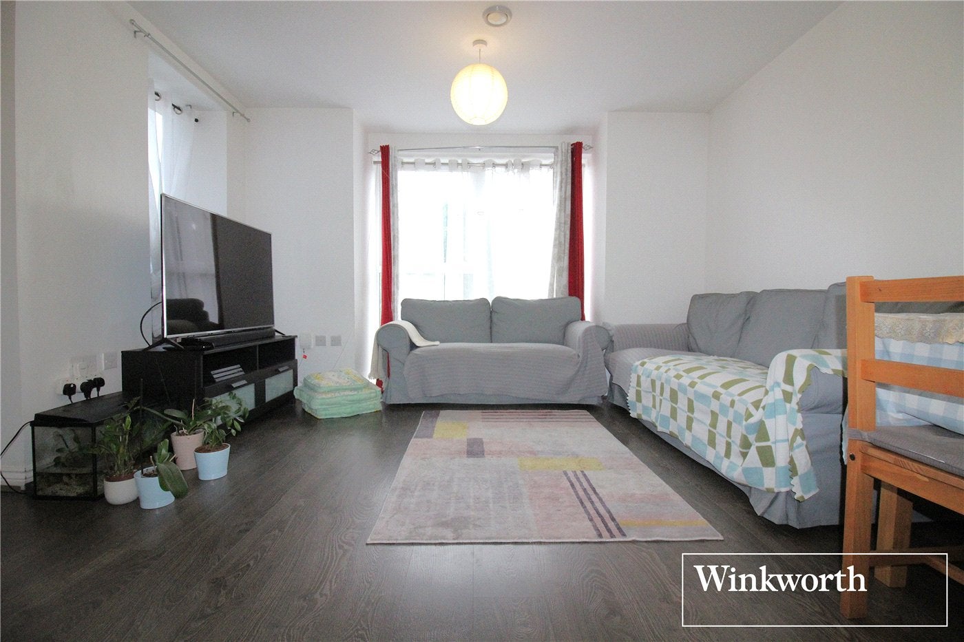 Flat Elstree Way in Hertsmere