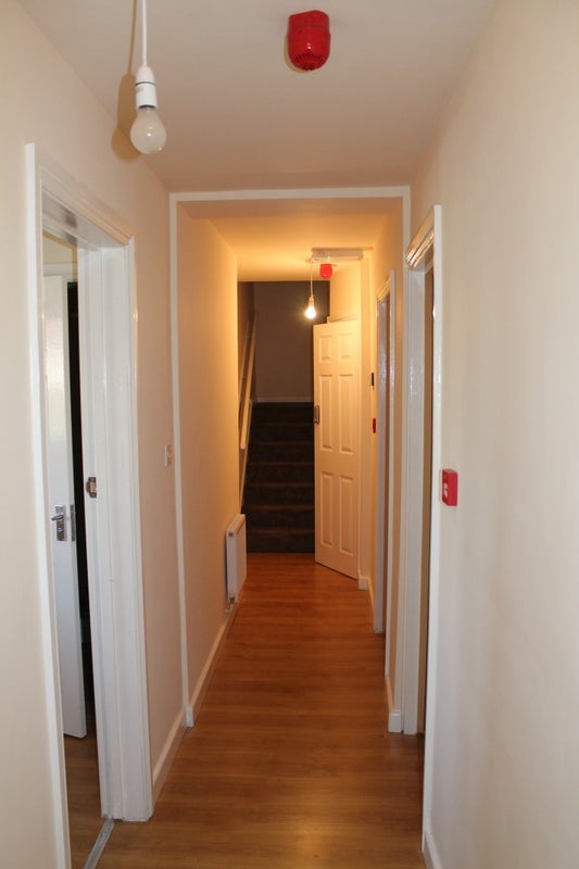 Flat Harborne Park Road in Birmingham