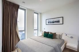 Room Pan Peninsula Square in Greater London