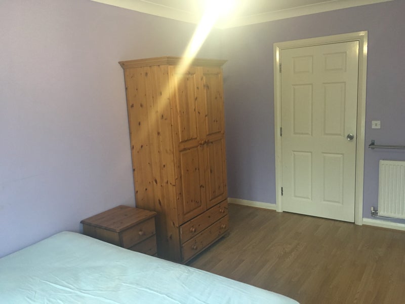 Flat Southcott Road in Greater London