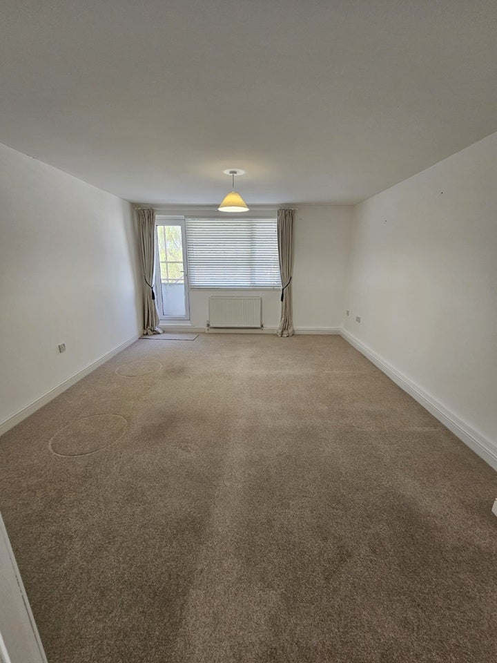 Flat Grand Drive in Southend-on-Sea