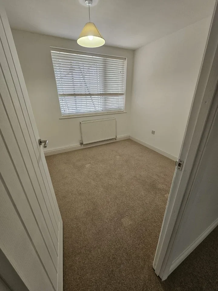 Flat Grand Drive in Southend-on-Sea