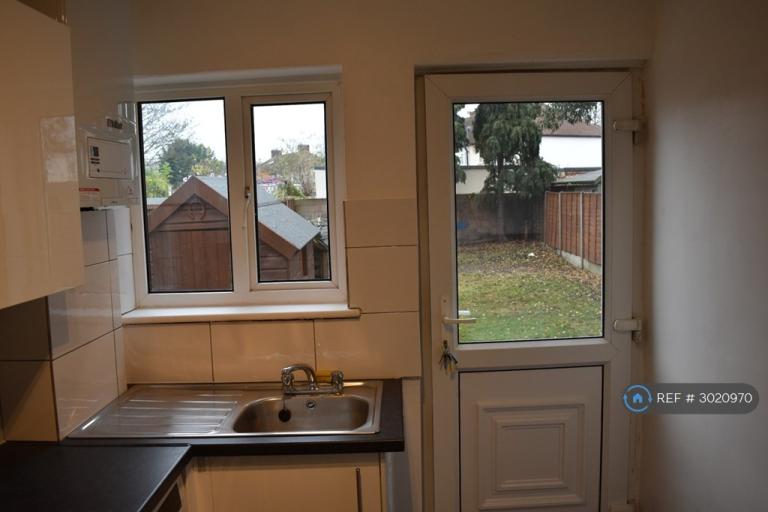House Vernon Road in Greater London