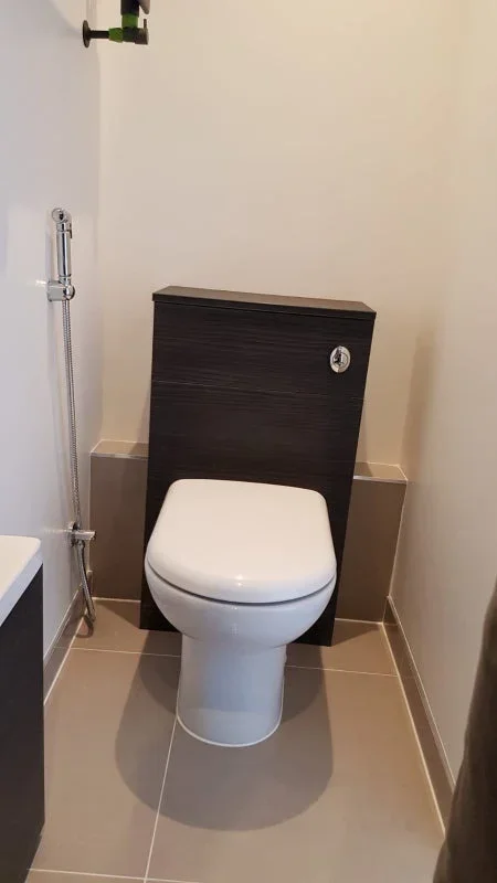 Room Beaumont Crescent in Greater London