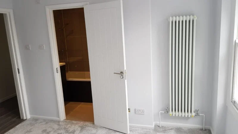 Room Beaumont Crescent in Greater London