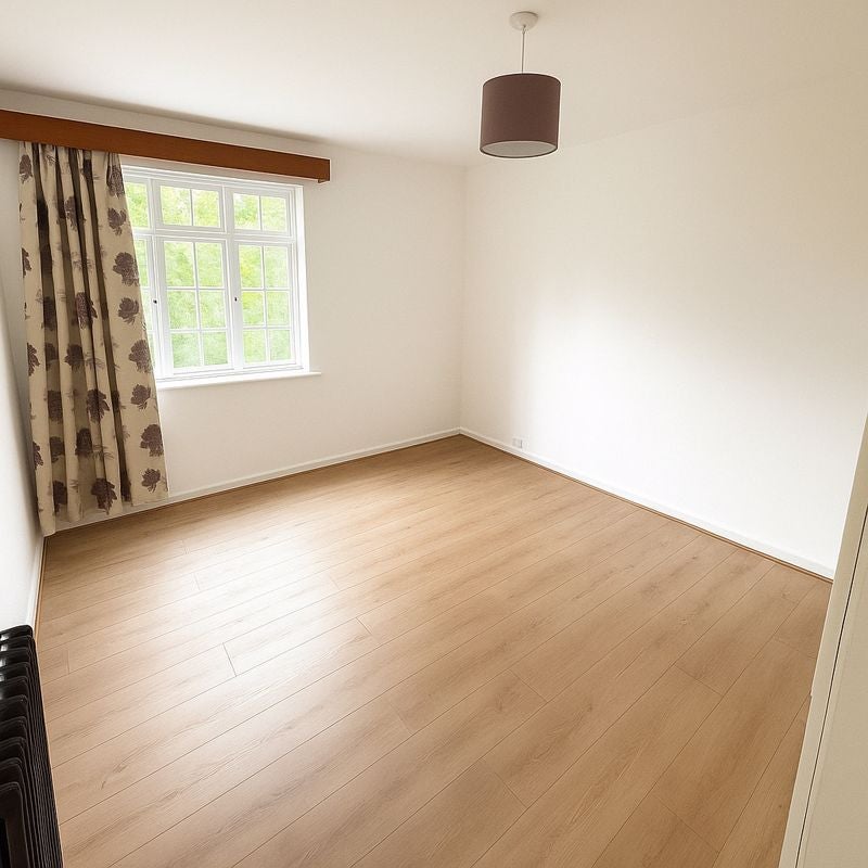 Flat Belsize Road in Greater London