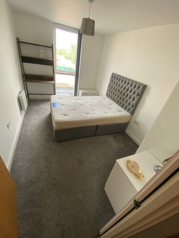 Flat Adelphi Street in Salford