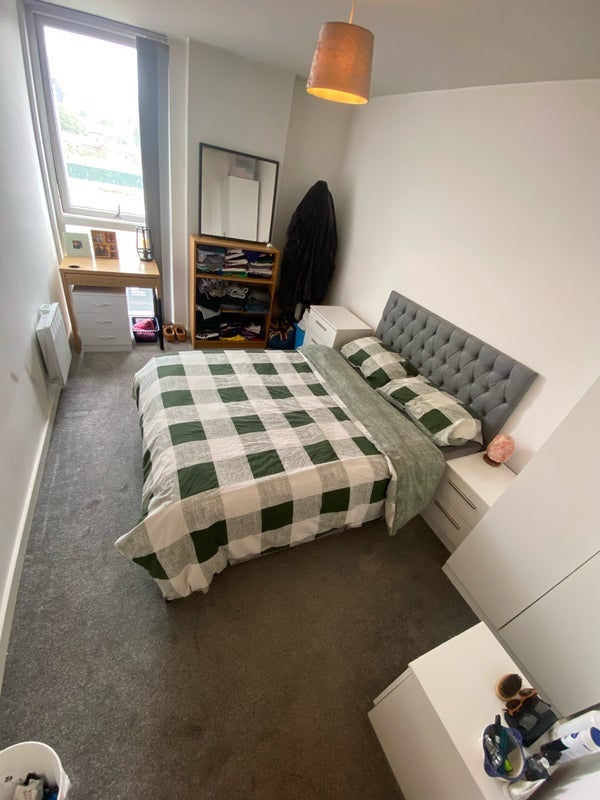 Flat Adelphi Street in Salford
