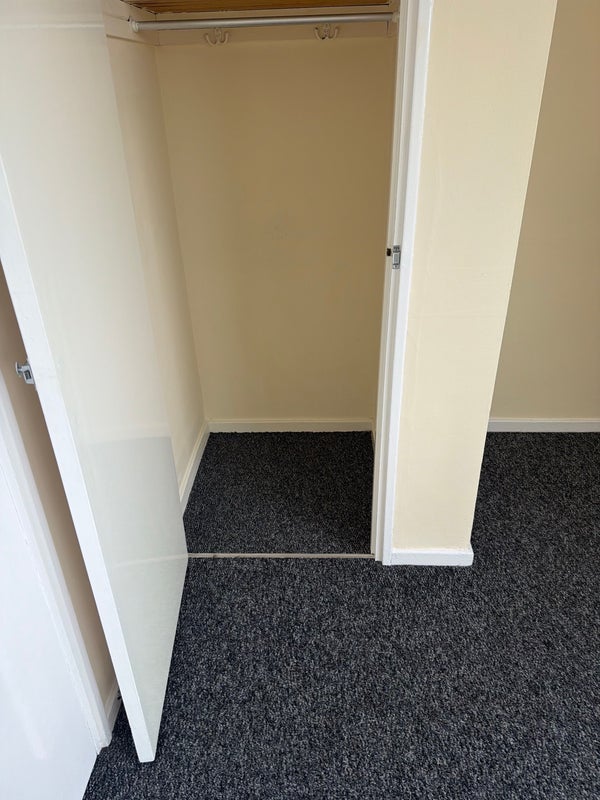 Room Fortrose Gardens in Greater London