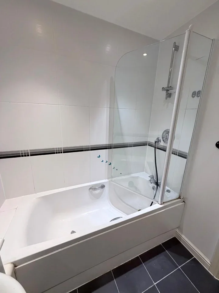 Flat Oldridge Close in Greater London