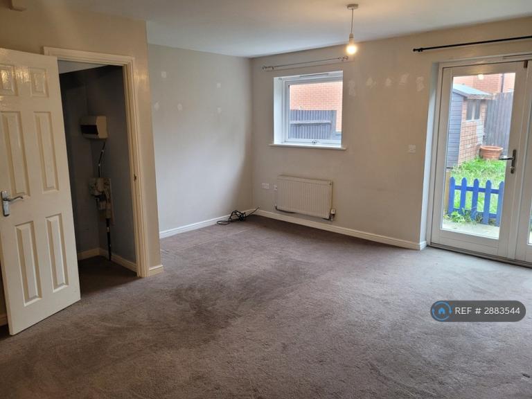 House Kilndown Close in Ashford
