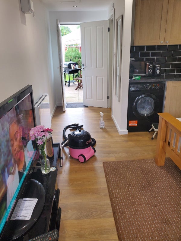 Flat Heyford Avenue in Bristol