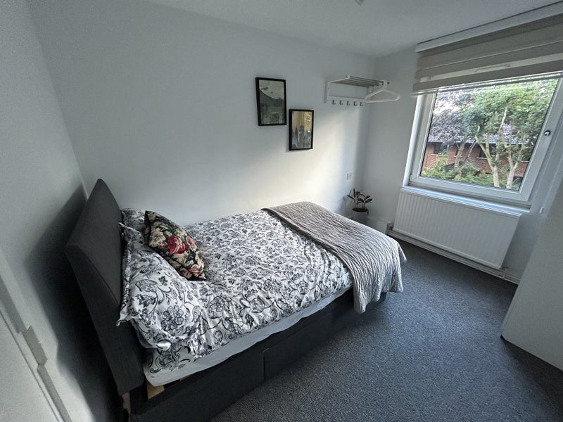 Room Bingfield Street in Greater London