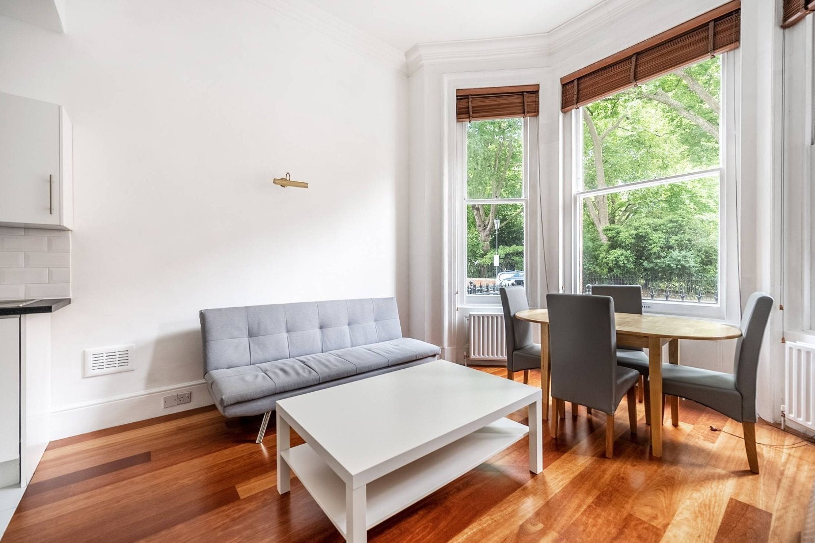 Flat Cranley Gardens in Greater London