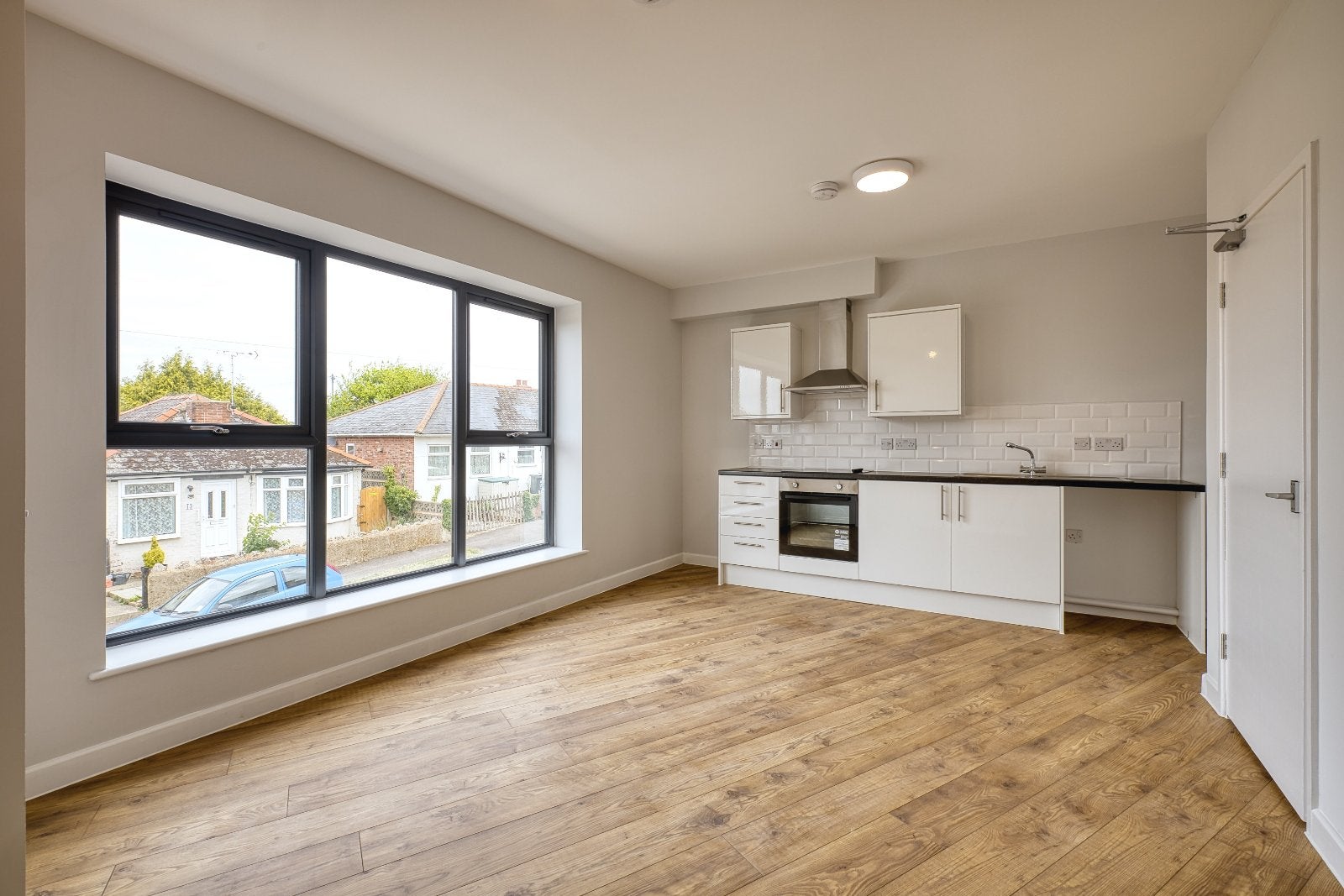 Flat Allenby Road in Thanet
