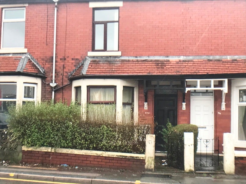 Flat Whalley New Road in Blackburn
