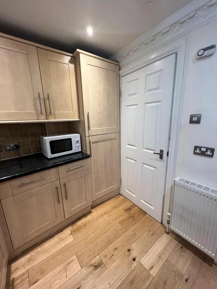 Room Woolwich Road in Greater London