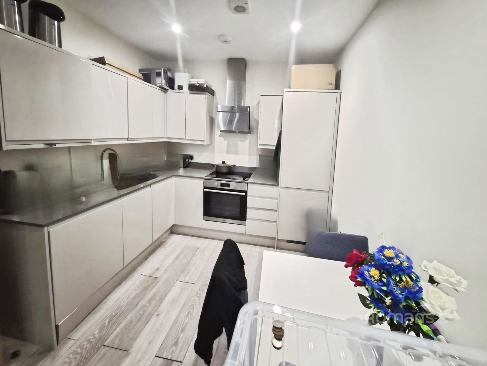 Flat Farnham Road in Slough