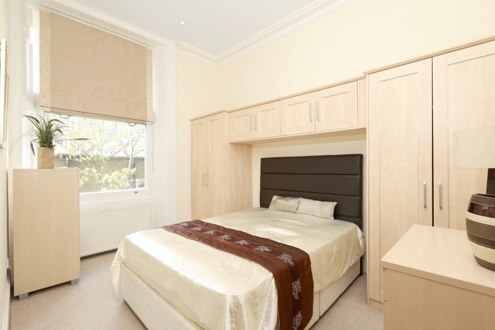 Flat Ashburn Gardens in Greater London