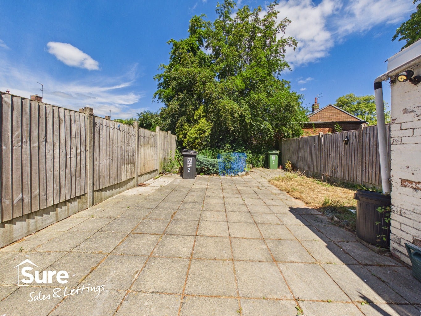 House Bennetts End Close in Dacorum