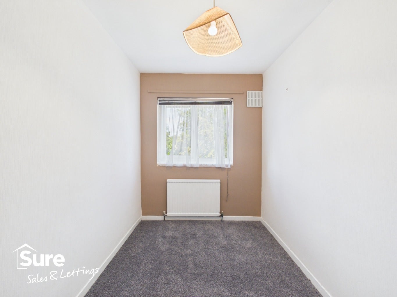 House Bennetts End Close in Dacorum
