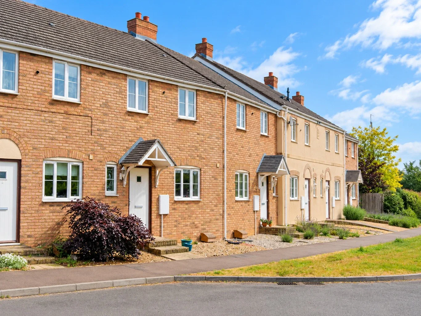 House Station Approach in Huntingdonshire
