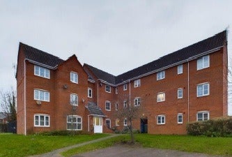 Flat Firedrake Croft in Coventry