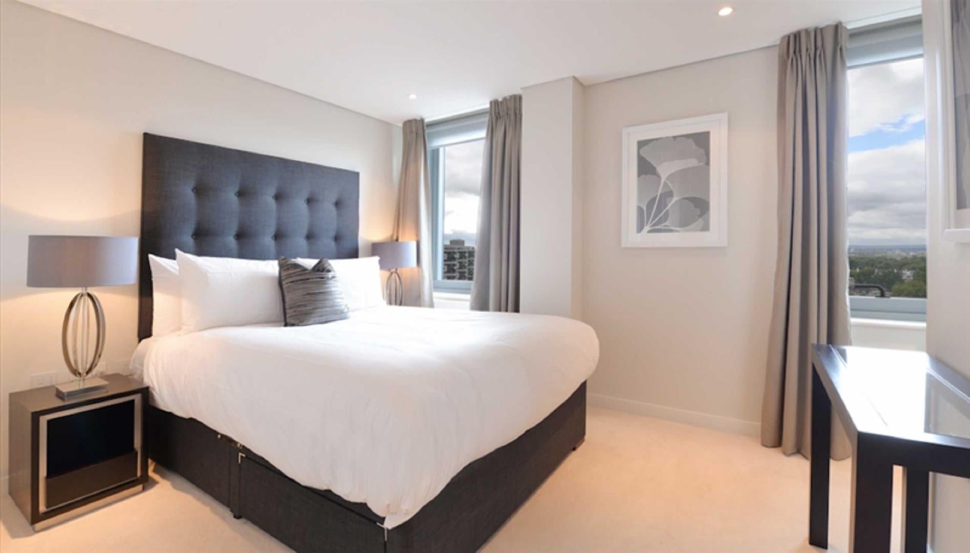 Flat Merchant Square in City of Westminster