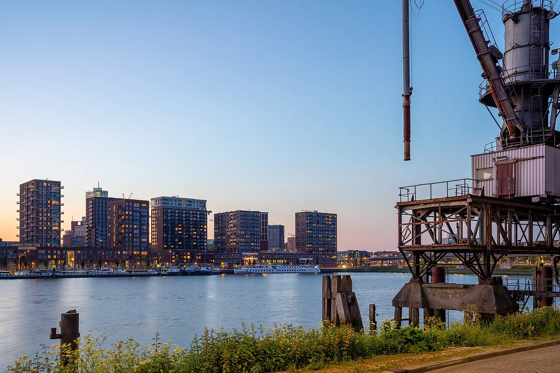 Appartement Brede Hilledijk 330 in Rotterdam
