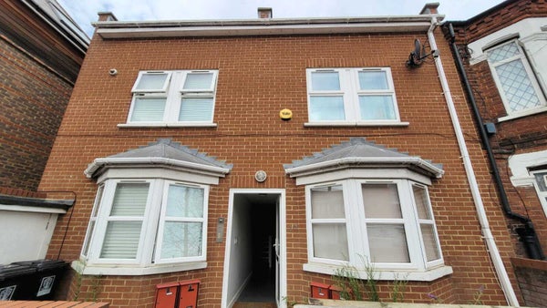 Flat Bruce Grove in Garston