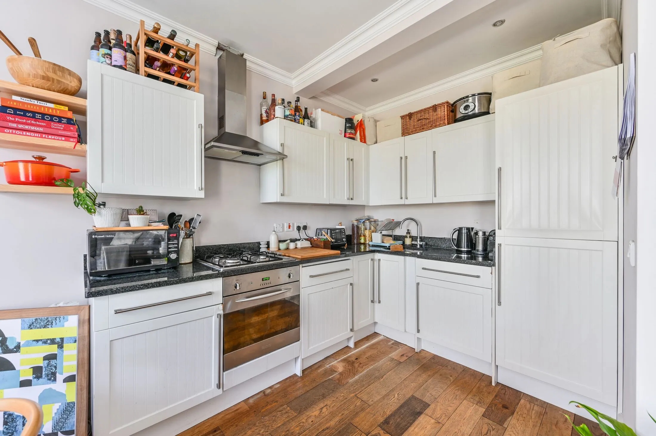 Flat Lavender Hill in Greater London